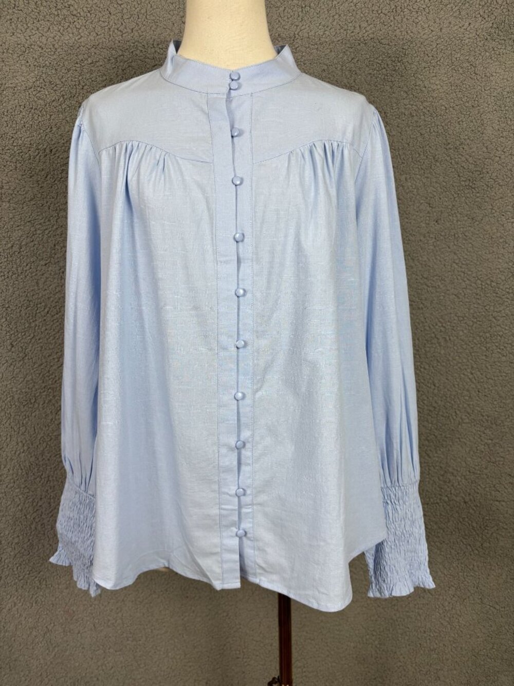 Women's Light Blue Button-Up Blouse  Smocked Cuffs & Mandarin Collar XL NWT's.